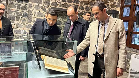 Diyarbakır'da Sezai Karakoç Kültür ve Edebiyat Evi açıldı