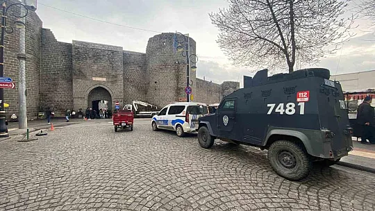 Diyarbakır'da surların merdiveninden yuvarlanan kız yaralandı