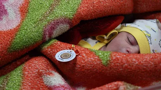 Diyarbakır'da yeni yılda 'Umut' ve 'Lina' dünyaya geldi