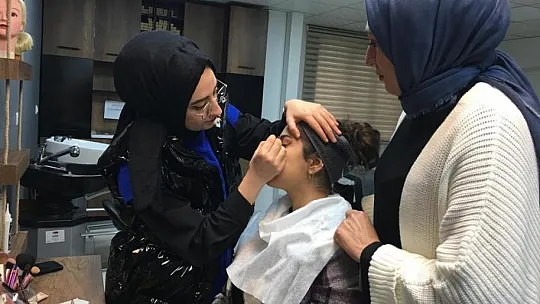Diyarbakır'da YESMEK kurslarında uzman kuaförler yetiştiriliyor