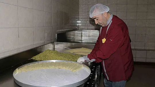 Diyarbakır'da yılbaşı nedeniyle günlük 2 ton tatlı satışı hedefleniyor