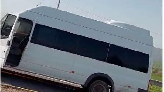Siirt'te Minibüs Bir Anda Alev Aldı!