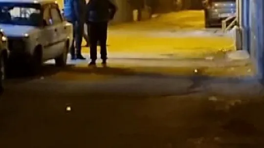 Emniyet amirinin usta manevrası sokak ortasındaki intiharı önledi