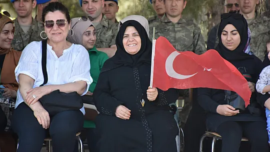 Siirt'te Engelli Bireyler Askerlik Heyecanı Yaşadı