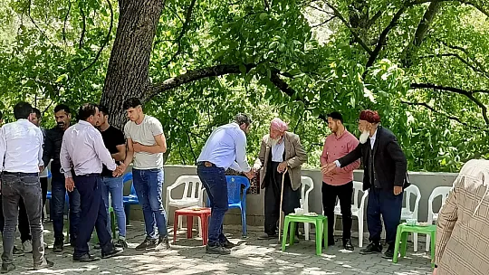 AK Parti İl Başkanı Ekrem Olğaç Şirvan Halkının Sorun ve Taleplerini Dinledi