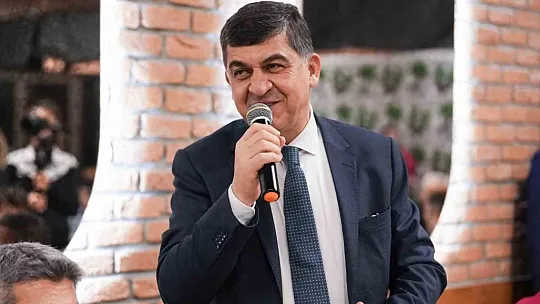 Fadıloğlu, şampiyonları kutladı