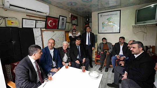 Fadıloğlu, taksi durağı esnafıyla bir araya geldi