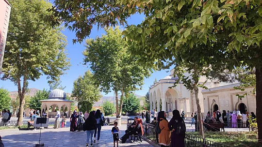 Vanlı Kadınlar Siirt'i Gezdi