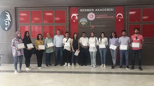 Siirt Üniversitesi Öğrencileri Afyonkarahisar'da İncelemeler Bulundu