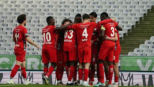 Gaziantep FK ligin ilk yarısına kötü başladı, iyi bitirdi