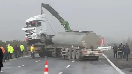 Gaziantep - Şanlıurfa yolunda zincirleme trafik kazası: 1 yaralı