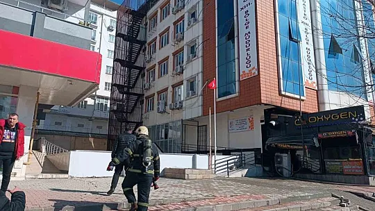 Gaziantep Tapu Müdürlüğü'nde yangın