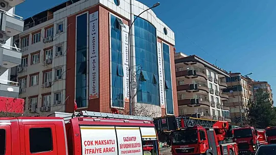 Gaziantep Tapu Müdürlüğü'nde yangın