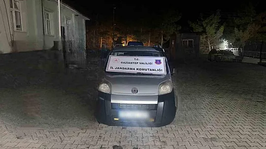 Gaziantep'te 8 düzensiz göçmen organizatörü yakalandı