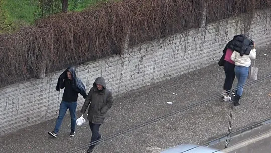 Gaziantep'te aniden bastıran sağanak hayatı olumsuz etkiledi