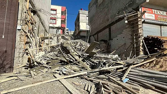 Gaziantep'te beton dökümü sonrası inşaat çöktü: 1'i ağır 2 yaralı