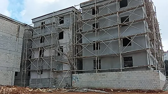 Gaziantep'te inşaat iskelesi çöktü: 1 ölü, 2 yaralı