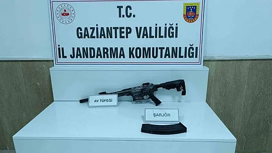 Gaziantep'te ruhsatız silah operasyonu: 8 gözaltı
