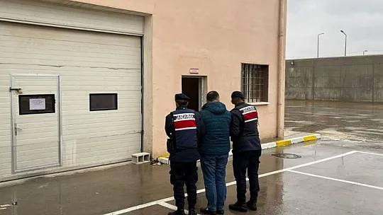 Gaziantep'te yasadışı göçmen taşıyan 2 organizatör yakalandı