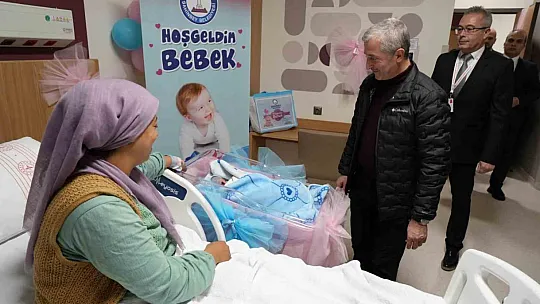 Gaziantep'te yeni yılın ilk bebeği dünyaya gözlerini açtı