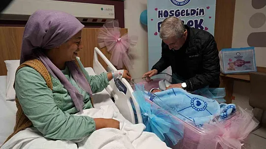 Gaziantep'te yeni yılın ilk bebeği dünyaya gözlerini açtı