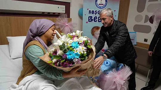 Gaziantep'te yeni yılın ilk bebeği dünyaya gözlerini açtı