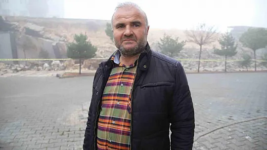 Gaziantep'te yoğun yağış sonrası istinat duvarı araçların üzerine çöktü