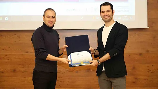Genç ve dinamik yöneticiler, işletme bölümü öğrencileri ile buluştu