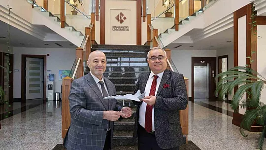 HKÜ'de 'Türkiye Yüzyılı'nda Mühendislik Eğitimi' konferansı