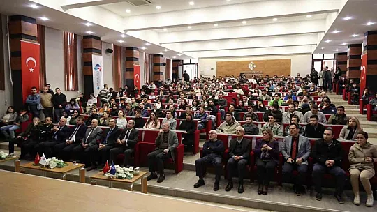 HKÜ'de 'Türkiye Yüzyılı'nda Mühendislik Eğitimi' konferansı