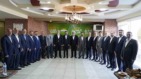 HÜDA-PAR Diyarbakır Büyükşehir Belediye Başkan Adayı Dinç projelerini ve vizyonunu basınla paylaştı