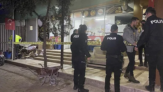 Husumetlisini pide fırınında bıçaklayarak öldürdü