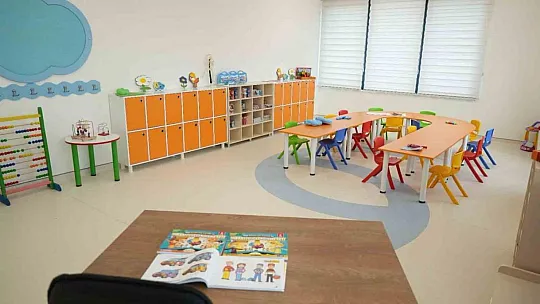 İşitme ve görme engelli ailelerin çocuklarına ücretsiz eğitim hizmeti