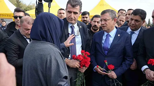 İslahiye'de deprem şehitliğini ziyaret eden Özgür Özel'e tepki