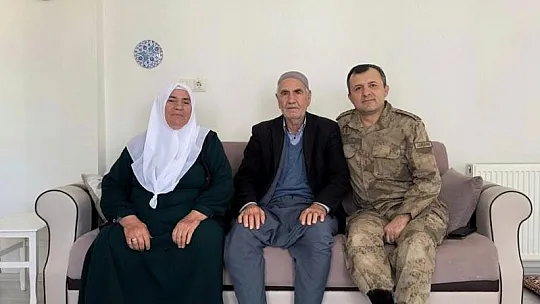Jandarma, şehit ailelerini yalnız bırakmıyor