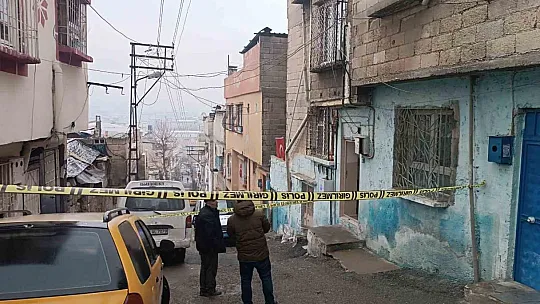 Kuş tartışması silahlı kavgaya dönüştü: Dede ile torun yaralandı