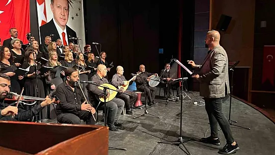 Medeniyetler Koro konser büyük beğeni aldı