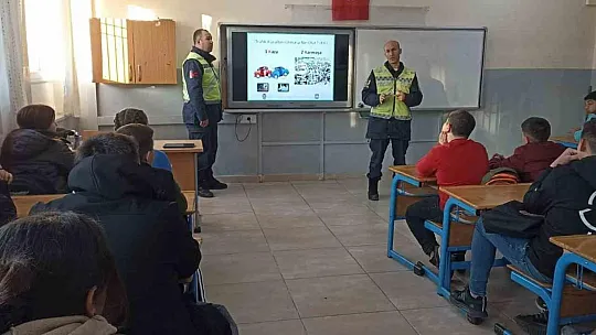 Oğuzeli'nde öğrencilere trafik eğitimi