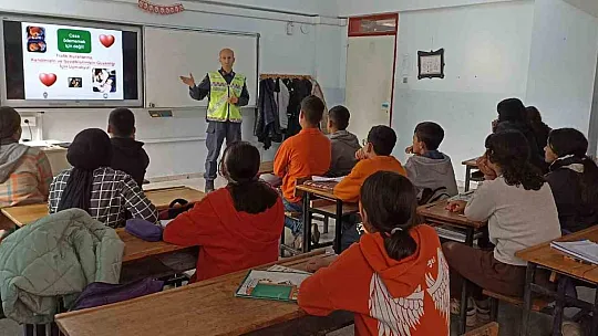 Oğuzeli'nde öğrencilere trafik eğitimi