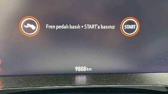 Opel bayisinden sıfır alınan cip, servisten çıkmıyor