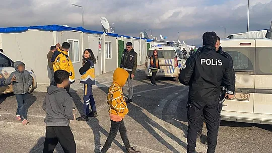 Polis camdan girip etkisiz hale getirdi