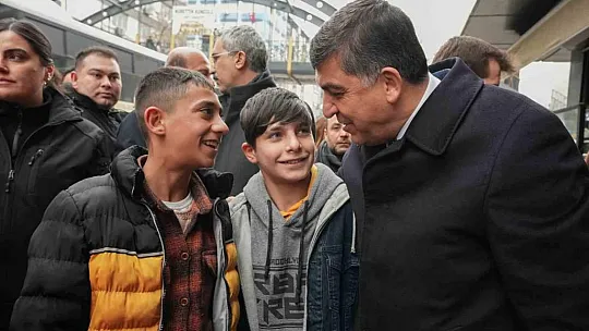 Şahin ile Fadıloğlu, esnaf ve işçilerle bir araya geldi