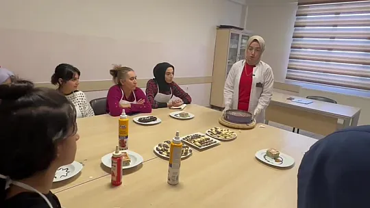 Şahinbey Belediyesi'nin pasta kursuna yoğun ilgi