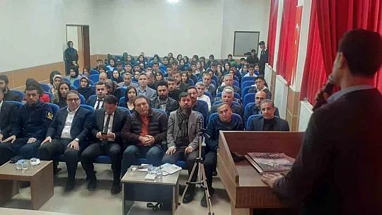 Samsat'ta şiir etkinliği gerçekleştirildi