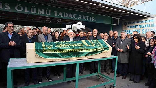 Selahattin Demirtaş'ın babası son yolculuğuna uğurlandı