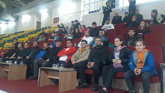 Siirt Belediyespor, Hakkari'yi rahat geçti