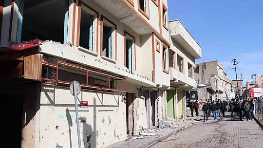 Siirt'te 1. Etap Kentsel Dönüşüm Projesi'nde 198 yapının yıkımına başlandı