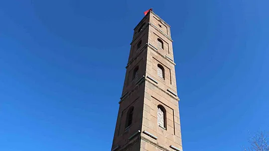 Siirt'te 1000 yıllık saat 5 yıl aradan sonra yeniden çalıştırıldı