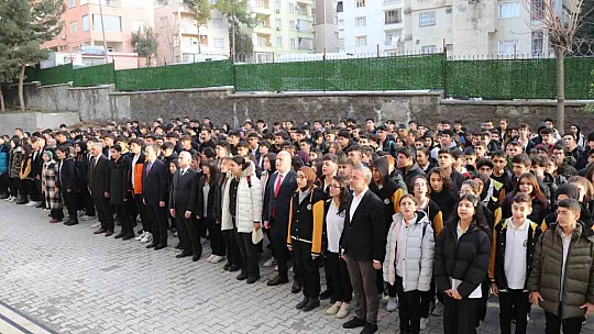 Siirt'te 89 milyon 750 bin liraya inşa edilen okulda ilk ders