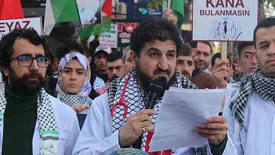 Siirt'te doktorlardan Filistin için 'sessiz yürüyüş'